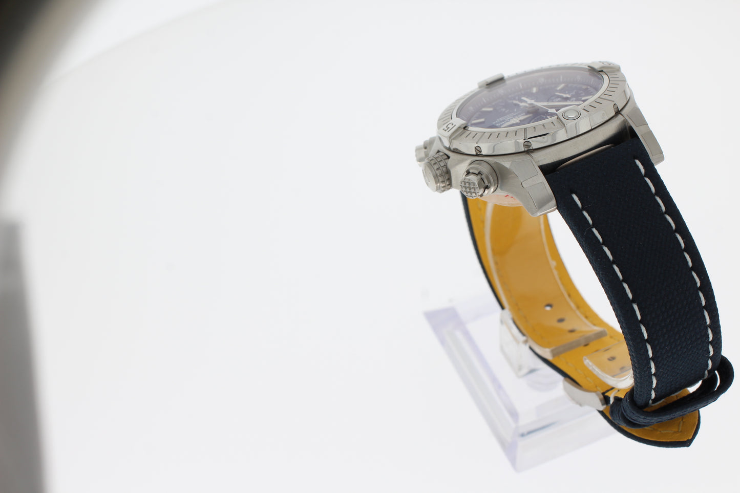 Breitling AVENGER CHRONOGRAPH Herren Uhr 43mm Edelstahl - Blau  A13385101C1X1