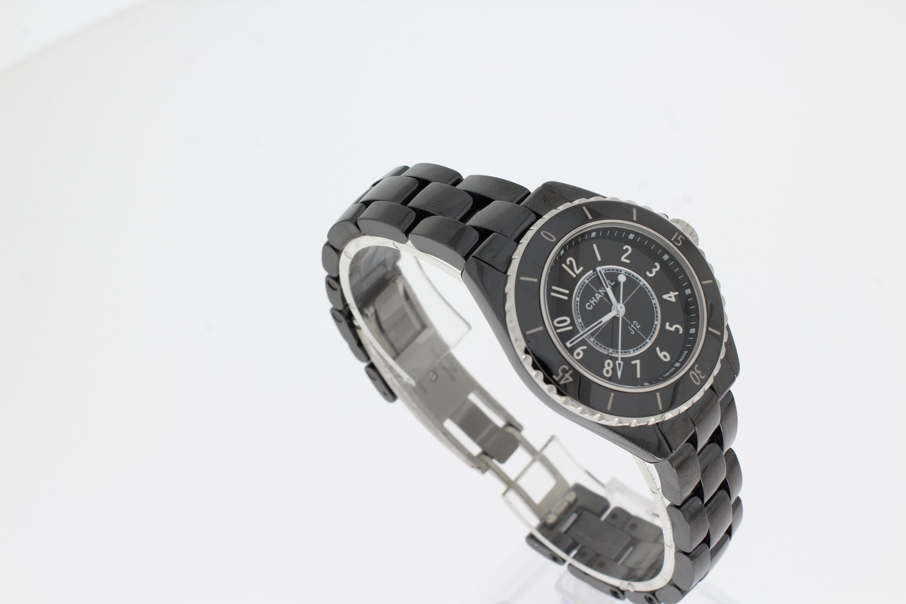 Chanel J12 Black 33mm Quartz H5695