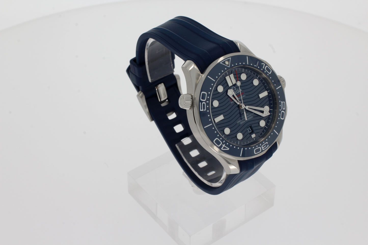 Omega Seamaster Diver 300 M Co-Axial Chronometer 210.32.42.20.03.001  blau 42mm Stahl, blaues Kautschuk-Armband